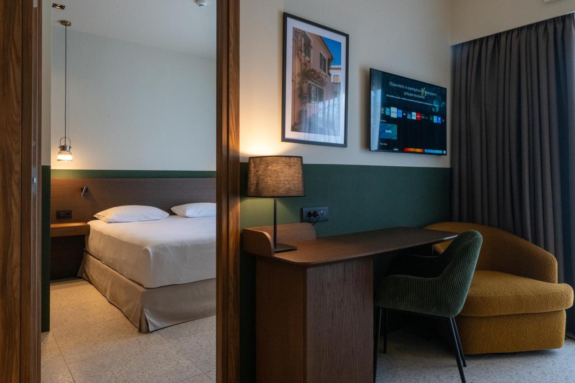 Evripidou 7 - Kalamata Mediterranean Suites Luaran gambar