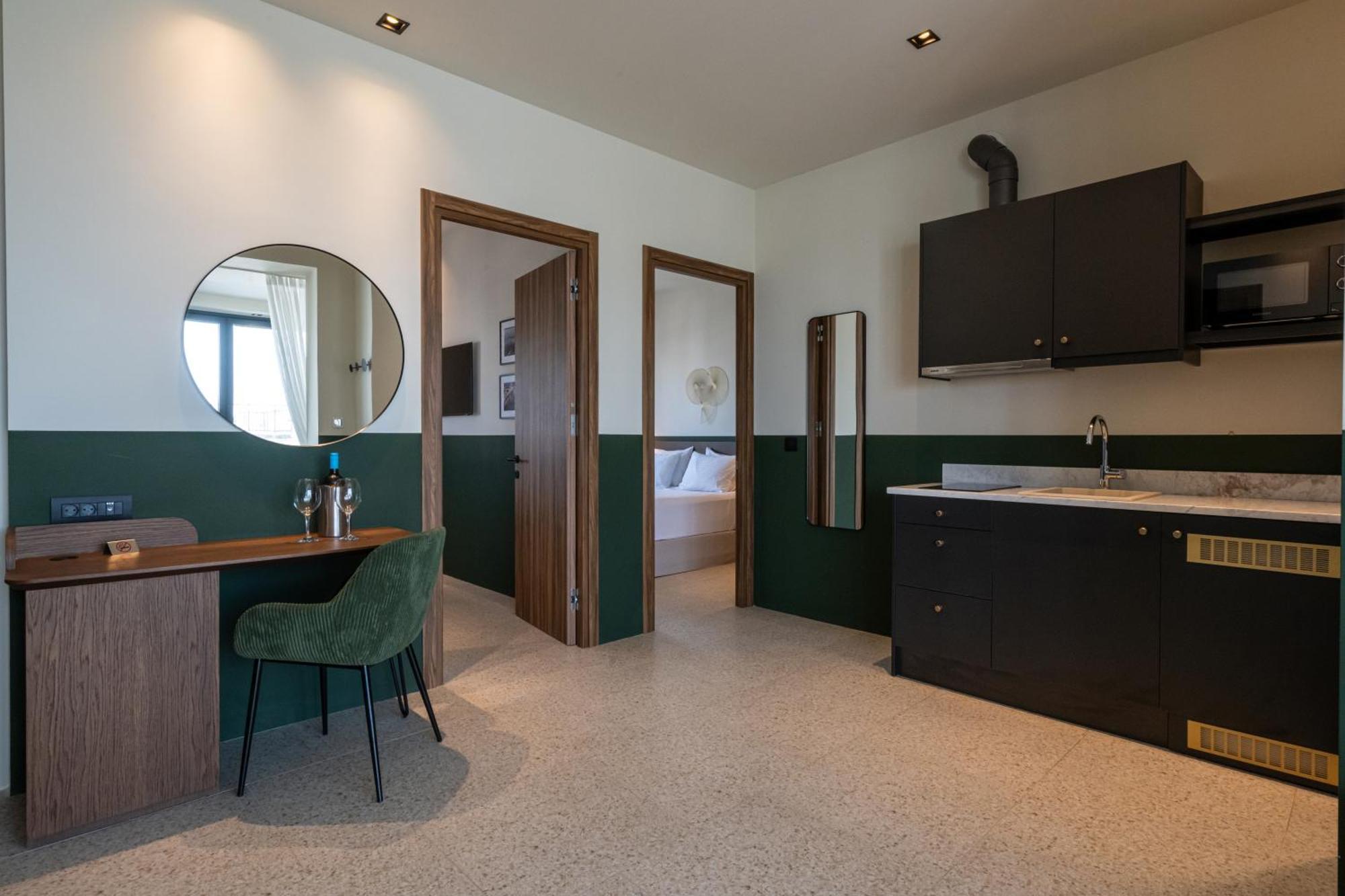 Evripidou 7 - Kalamata Mediterranean Suites Bilik gambar